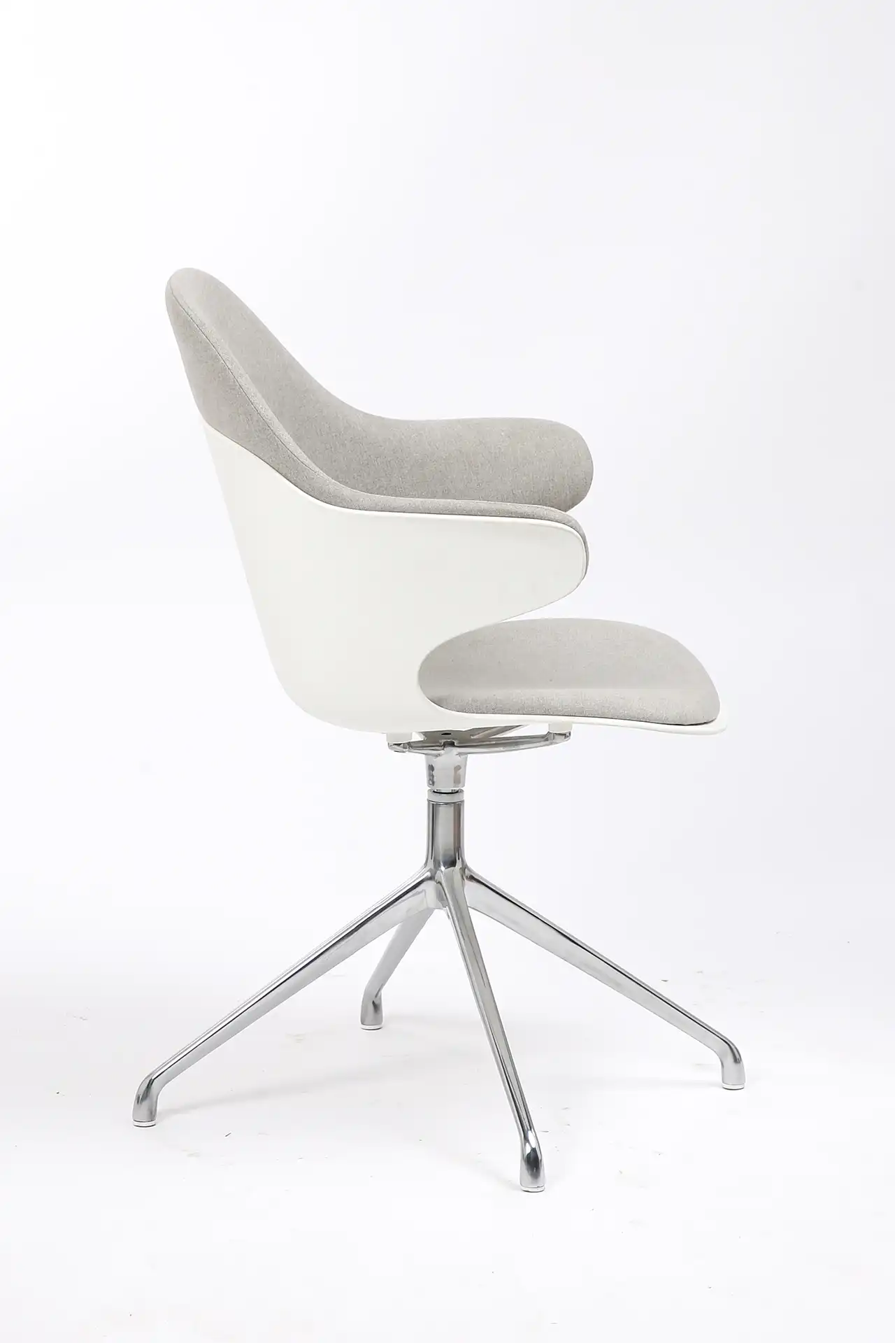 Photo du produit CHAISE KHONG GRIS/BLANC (vendue par 2)